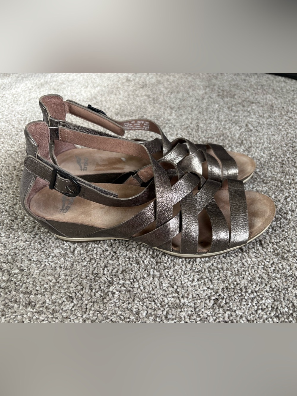 Metallic Dansko Strappy Women’s Sandals size 40